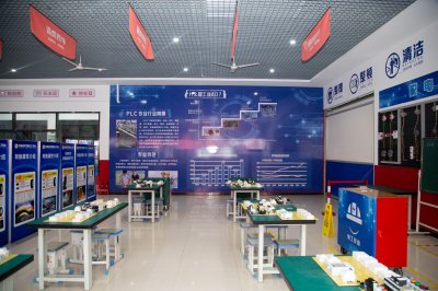 �繤plc�������ѧ��ѧ��֮���ܸ�ɶ������